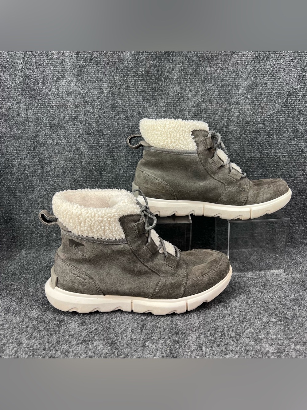 SOREL Gray Suede Faux Fur Lined Lace-Up Ankle Boots Round Toe 8.5 Waterproof
